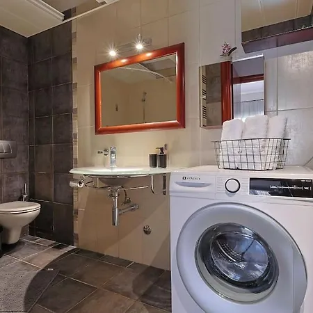 Zeusplace Athina Luxury & Parking *