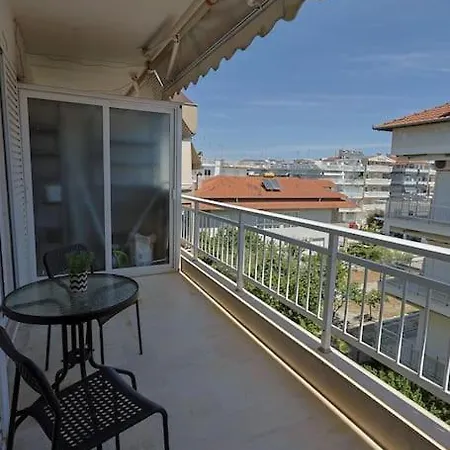 Zeusplace Athina Luxury & Parking *