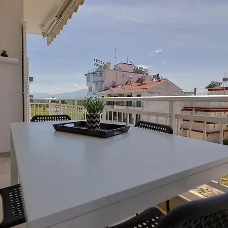 Zeusplace Athina Luxury & Parking *